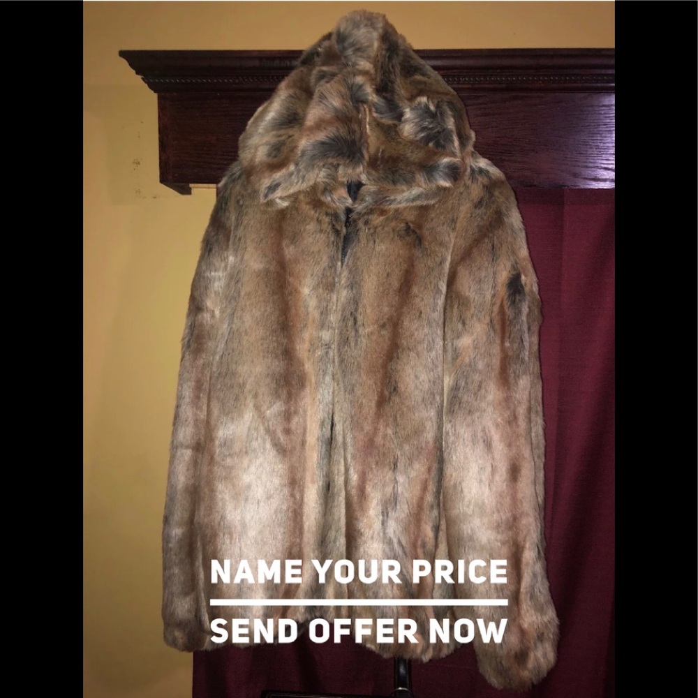 Brand New Mens Faux Hooded COYOTE FUR Size 4x